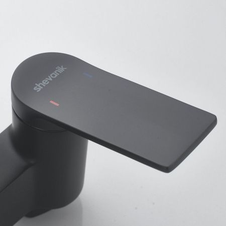 Душевая стойка Shevanik S4136H настенная цвет черный