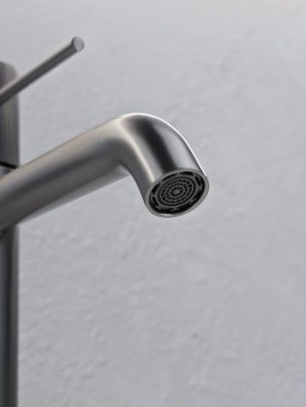 Смеситель для раковины AltroBagno Bilancia AltroBagnoBilancia010226GM на столешницу оружейная сталь