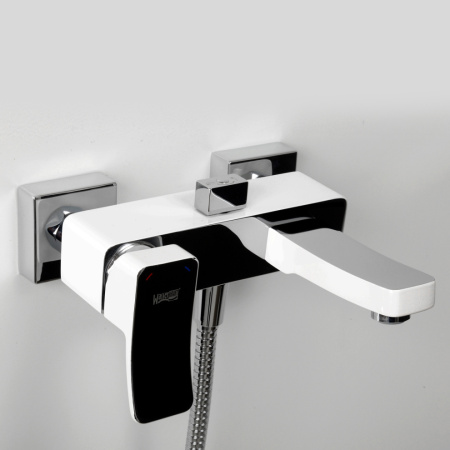 Смеситель для ванны и душа WasserKRAFT Aller 1060 WHITE 1061W настенный белый/хром