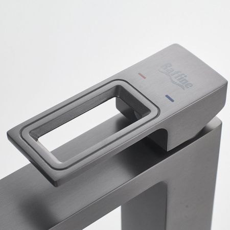 Смеситель Raffine F0196T на раковину оружейная сталь