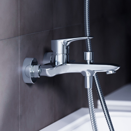 Смеситель для ванны и душа Damixa Palace Grand 461000000 настенный хром без термостата