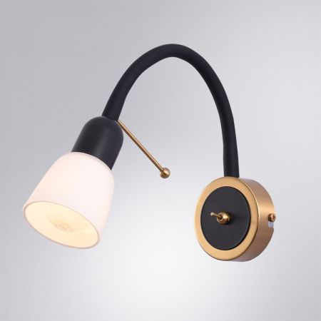 Бра Arte Lamp Lettura (Леттура) A7009AP-1BK