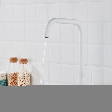 Смеситель для кухни Shevanik S528C на мойку белый