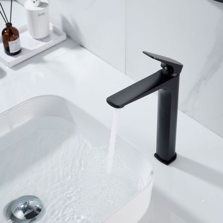 Смеситель для раковины Shevanik S4211H на столешницу черный
