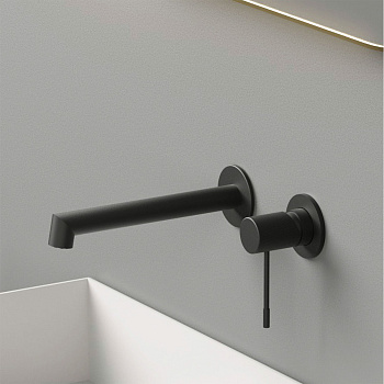 Смеситель Vincea Desire VBFW-1D1MB настенный черный без термостата