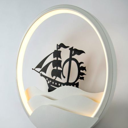 Светильник настенный LED4U L7399-280 WH