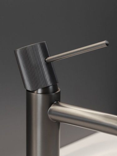 Смеситель AltroBagno Bilancia AltroBagnoBilancia0141GM на раковину оружейная сталь - фото 3