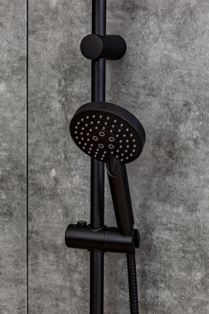 Душевая стойка Orange O-Shower OW02b настенная цвет черный