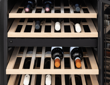 Винный шкаф встраиваемый Graude Comfort FWK 80.2