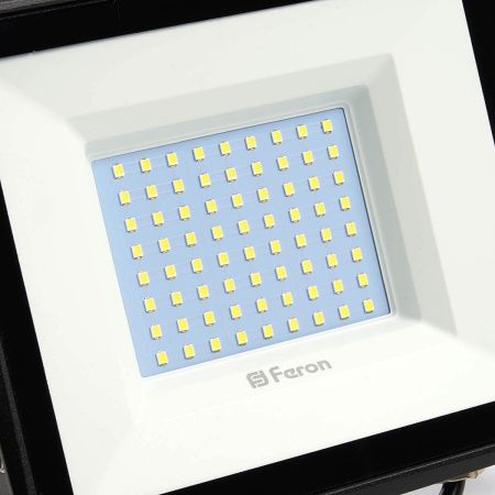 Светодиодный прожектор Feron LL-922 32103