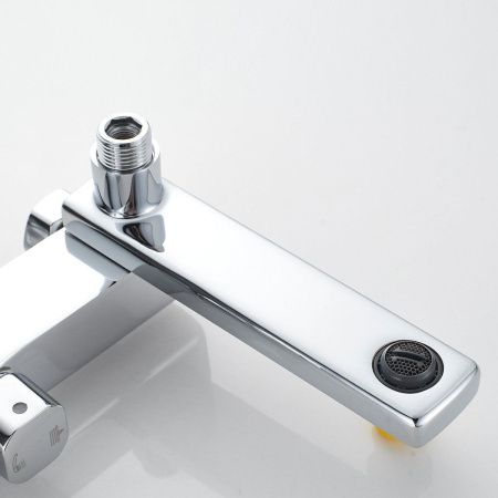 Душевая стойка Raffine F3699 настенная цвет хром