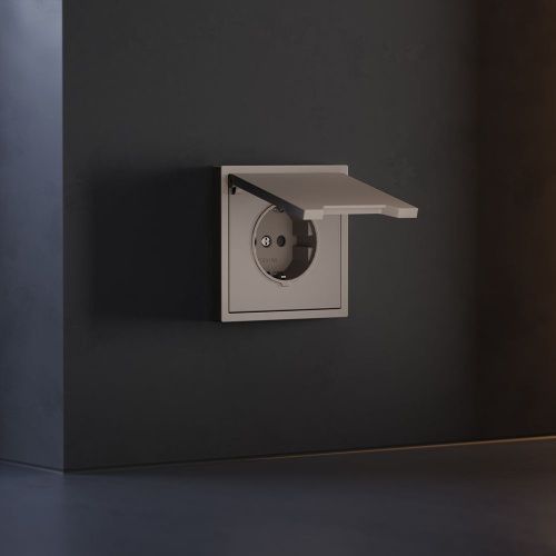 Накладка для розетки с заземлением, защитными шторками и крышкой VOLTUM S70 VLS000814 - фото 4