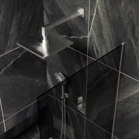 Душевая шторка на ванну Maybah Glass MGV-80-5у 60х140 стекло тонированное профиль хром ориентация универсальная