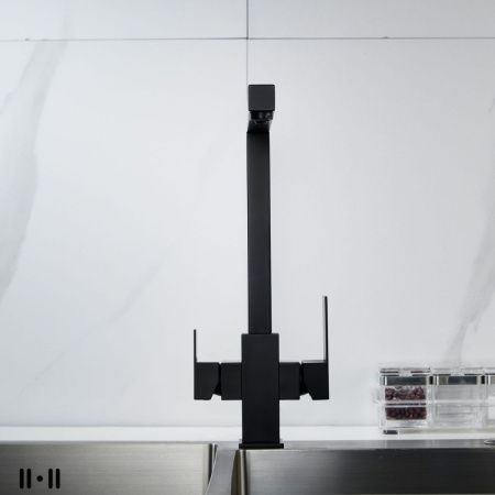 Смеситель для кухни Shevanik S148H на мойку черный