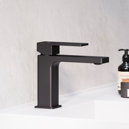 Смеситель Damixa Gala 530210300 на раковину черный