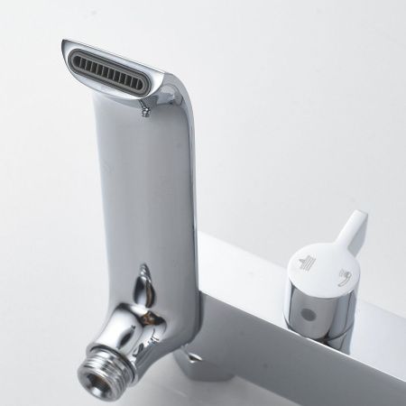 Душевая стойка Shevanik S4136 настенная цвет хром
