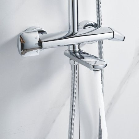 Душевая стойка Rose R3936 настенная цвет хром