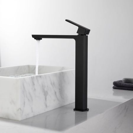 Смеситель для раковины Vincea Next VBF-1N2MB на столешницу черный