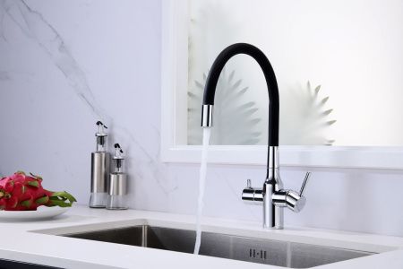 Смеситель для кухни Paulmark SALIX Sa213419-CR на мойку хром