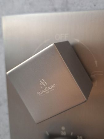 Душевая система AltroBagno Lamberto AltroBagnoLamberto040411GM встраиваемая в стену