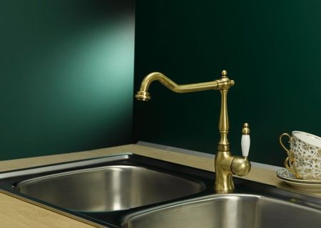 Смеситель для кухни Webert Kitchen Valentino VA920302065 на мойку бронза