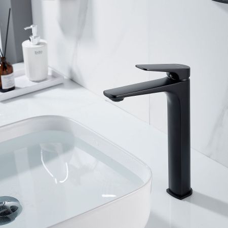 Смеситель для раковины Shevanik S4211H на столешницу черный