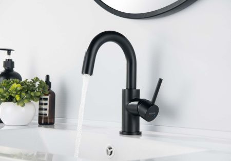 Смеситель Aquatek ЕВРОПА AQ1307MB на раковину черный