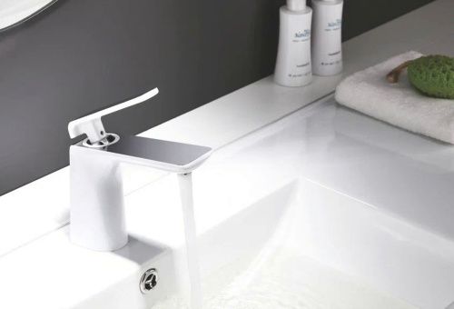 Смеситель Rose R1401F на раковину белый/хром - фото 4