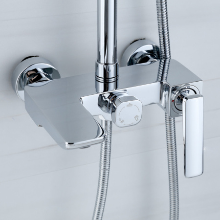 Душевая стойка Bond Cube B02-9400 настенная цвет хром глянцевый