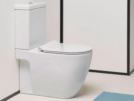 Чаша унитаза напольная GSI Pura 881711_УЦ цвет белый без сиденья без бачка безободковая душевой смыв (мелкий скол)