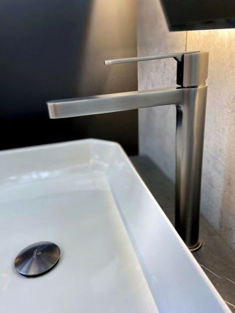 Смеситель для раковины AltroBagno Unione AltroBagnoUnione010222GM на столешницу оружейная сталь