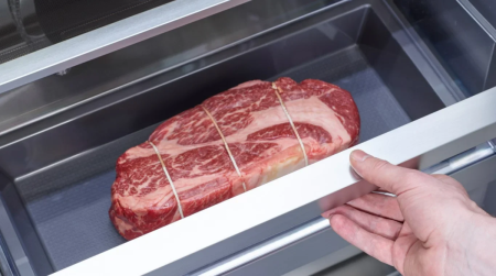 Морозильный шкаф встраиваемый Signature SKSCF2411P