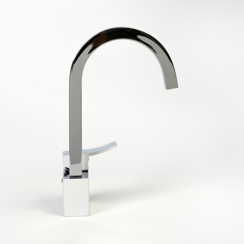 Смеситель для кухни WasserKRAFT Aller 1060 WHITE 1067W на мойку белый/хром - фото 4