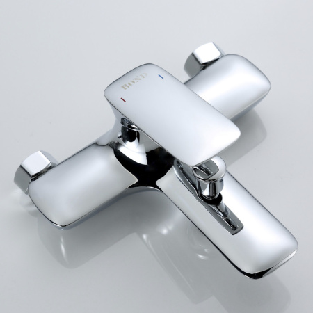 Смеситель для ванны Bond Cube B03-3100 настенный хром глянцевый