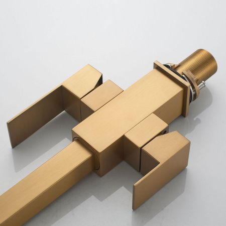 Смеситель для кухни Shevanik S148G на мойку золото