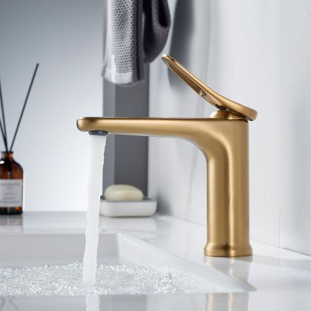 Смеситель Shevanik S4701G на раковину золото