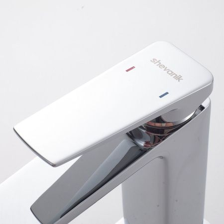 Смеситель Shevanik S8901-1 на раковину хром