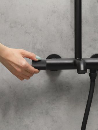 Душевая стойка AltroBagno Bilancia AltroBagnoBilancia030430MB настенная цвет черный