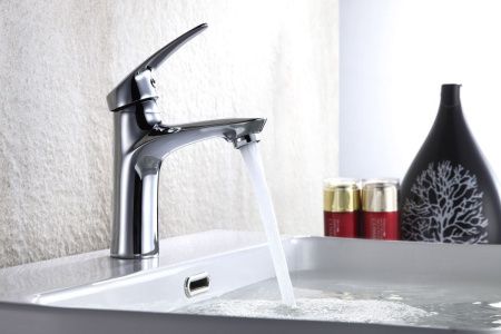 Смеситель LeMark Linara LM0406C на раковину хром