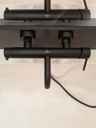 Смеситель для ванны AltroBagno Unione AltroBagnoUnione0221MB настенный черный матовый