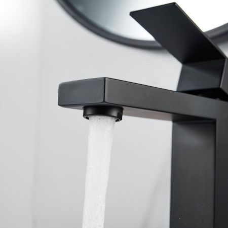 Смеситель Shevanik S7001H на раковину черный