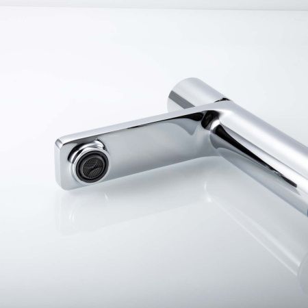 Смеситель Vincea Vogue VBF-4V3CH на раковину хром