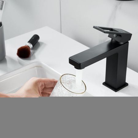 Смеситель Raffine F0196H на раковину черный