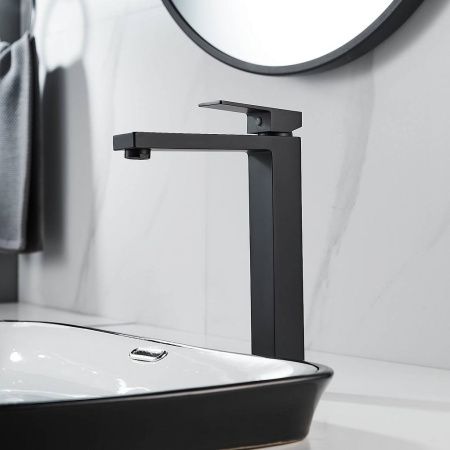 Смеситель Maretti Umbria Black UMB32RF52 на раковину черный