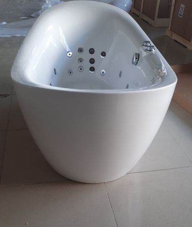 Ванна акриловая Frank 20109830 180х85 отдельностоящая овальная с каркасом