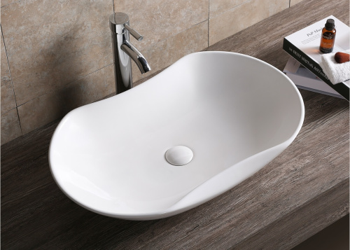 Раковина из сантехнического фарфора Cerutti SPA CR7031 67х42 накладная цвет белый