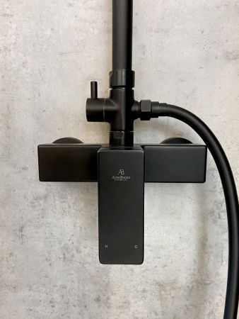 Душевая стойка AltroBagno Lamberto AltroBagnoLamberto030103MB настенная цвет черный
