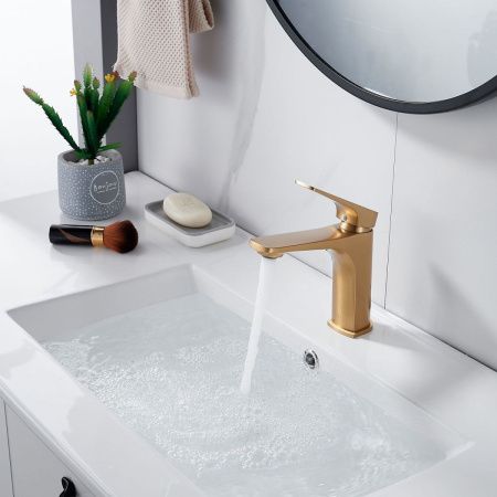 Смеситель Shevanik S4201G на раковину золото