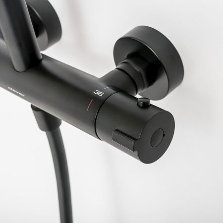 Душевая стойка Clever UP!URBAN 61003 настенная цвет черный