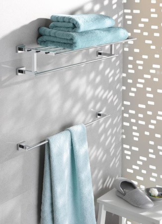 Полотенцедержатель Grohe Essentials Cube 40509001
